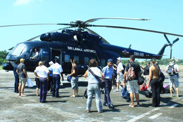connConnaissance de Ceylan with
Helitours